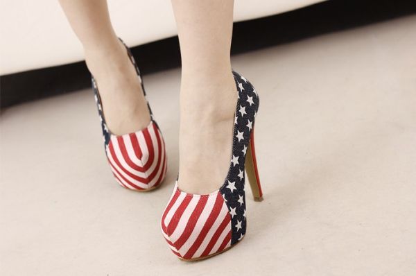 Sapatos femininos da bandeira americana